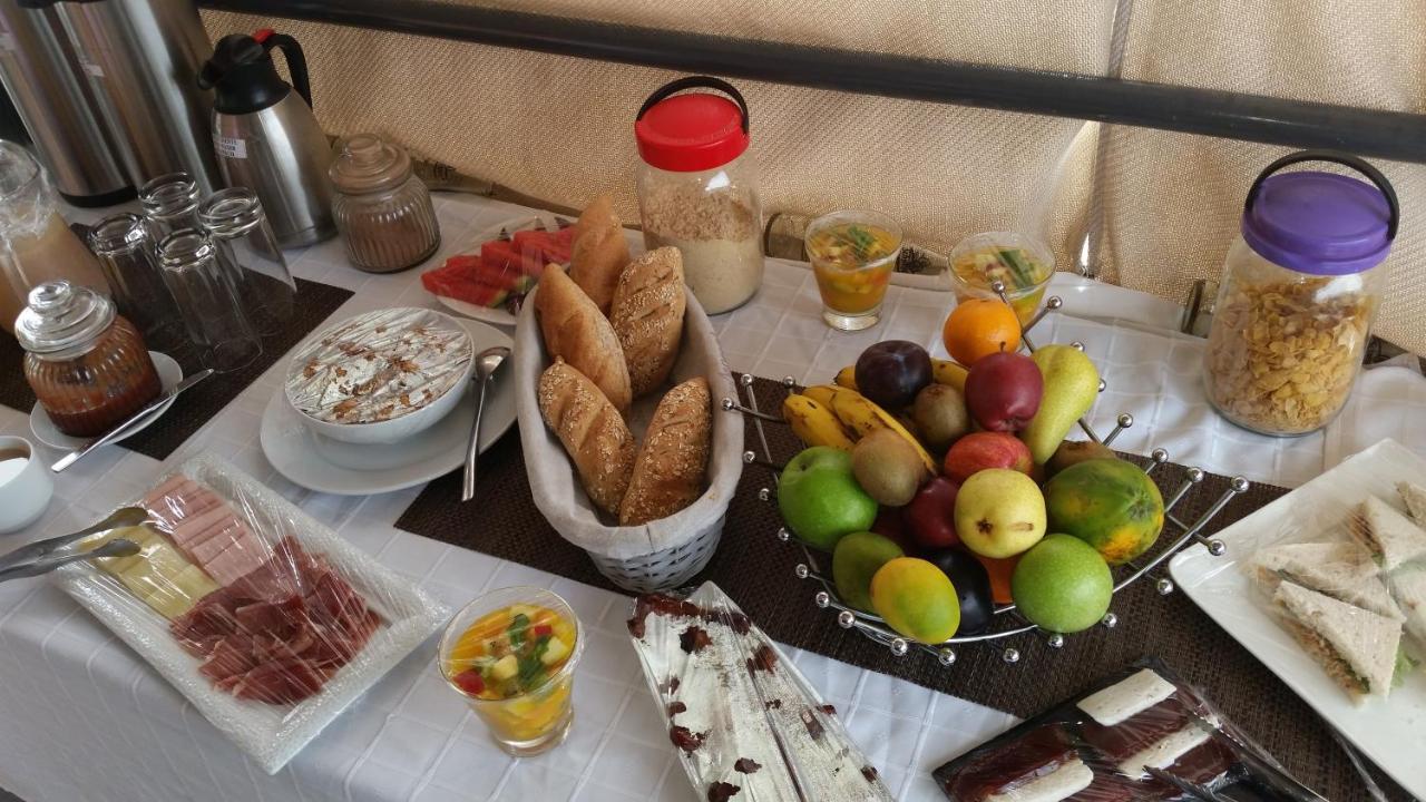 Vivi Hotel 프라이아 외부 사진